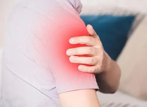 肩膀疼痛要警惕的三种病(肩膀疼痛要警惕的三种病肌腱炎)