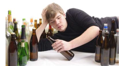 酒精中毒的症状及表现，出现问题说明你对酒精中毒