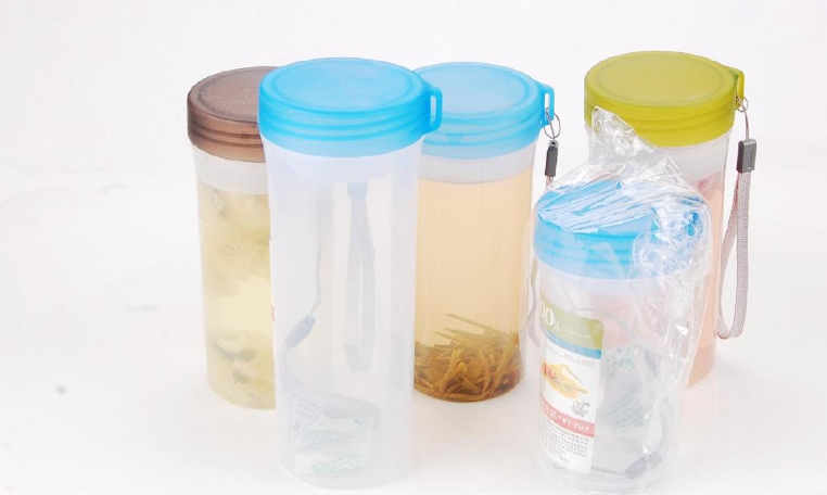 塑料水杯什么材质的比较安全，买塑料水杯认准这个材质