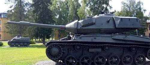 坦克是哪个国家发明的（坦克发明自哪个国家）