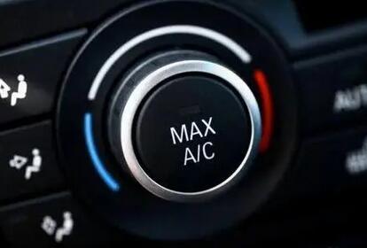如何调节汽车温度(汽车温度怎么调低)